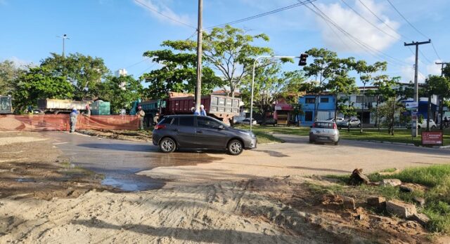 OBRA NA TANCREDO NEVES