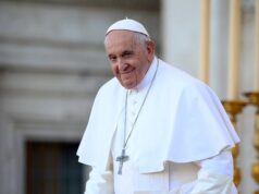 Vaticano confirma morte do papa por AVC e colapso cardiovascular