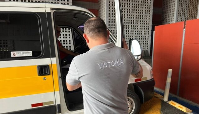 TRANSPORTE ESCOLAR VISTORIA