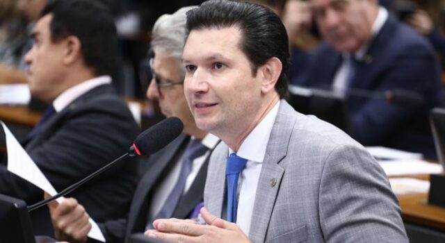 Comissão da Câmara dos Deputados aprova notificação prévia do locatário sobre reajuste no aluguel